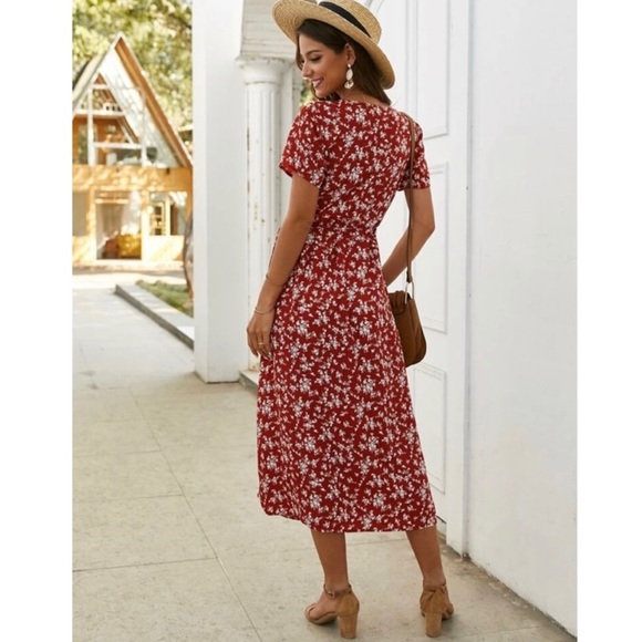 Floral Print Maxi Dress - Picture 2 of 3